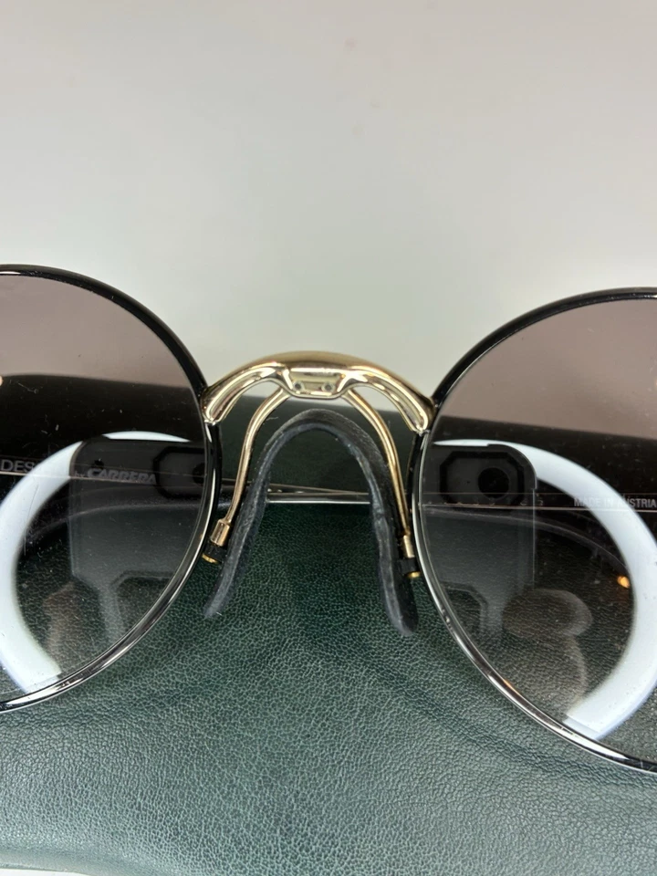 Lente ámbar con marco negro y dorado grande 3 PORSCHE CARRERA 5658 1980S Foto 2 de 4