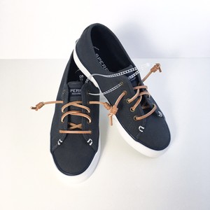 sperry top sider pier view