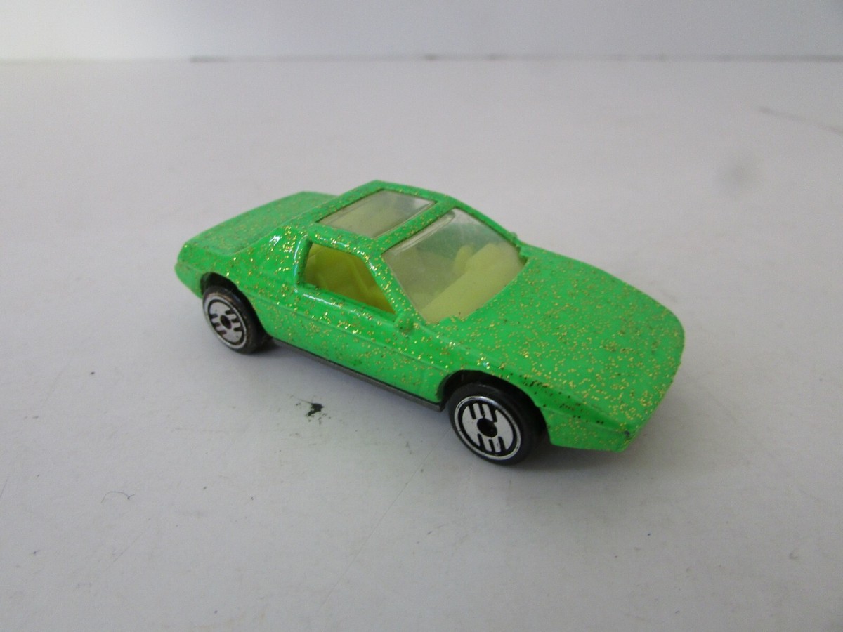 MATTEL HOT WHEELS DIECAST CAR 1984 GREEN SPARKLE PAINT YELLOW INT