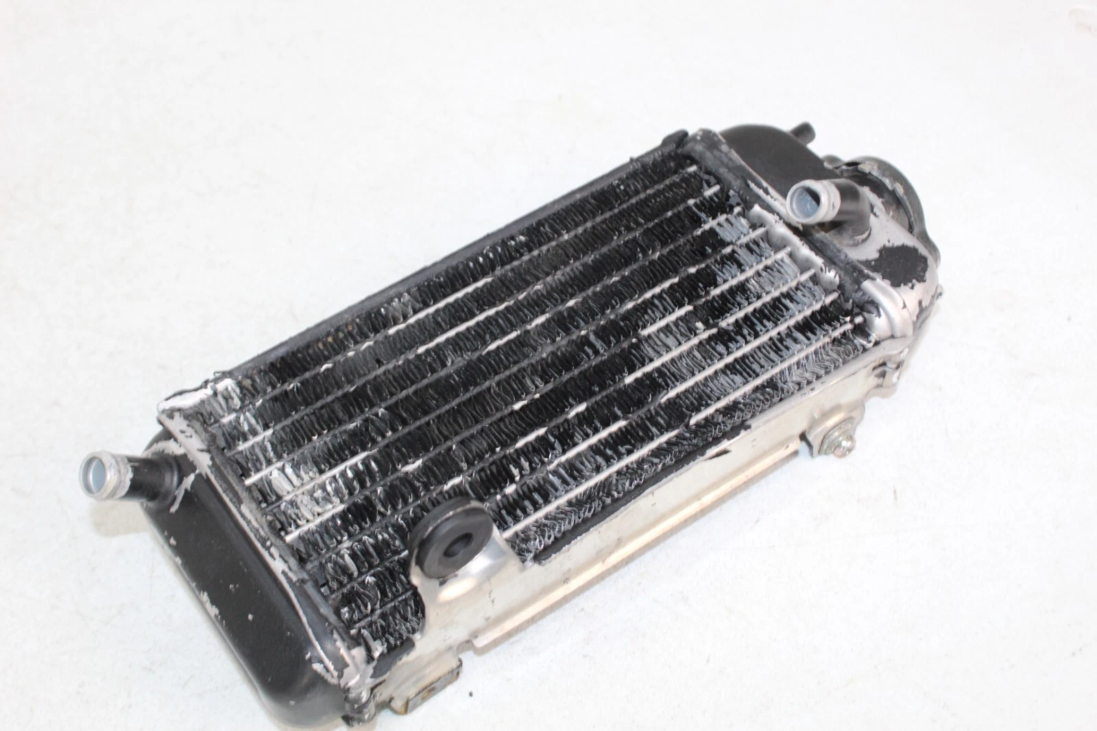 1986 - 1989 Yamaha YZ250 OEM Right Radiator 1LU-1240A-00-00 YZ 250