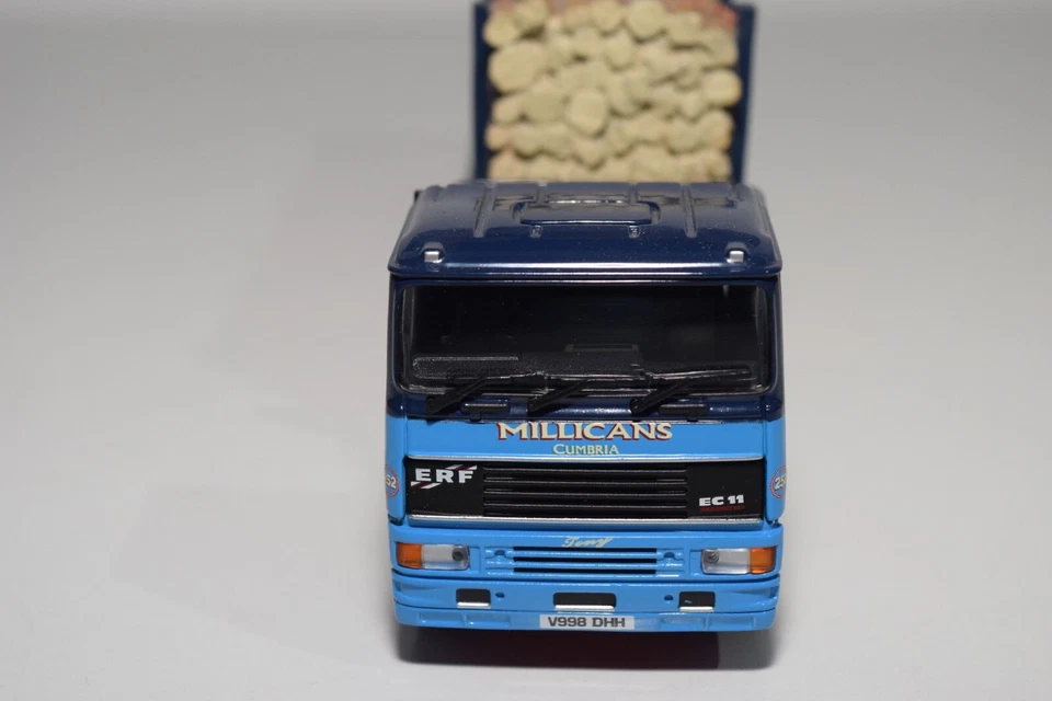 CAMION B9 1:50 CORGI CC11905 ERF EC 11 EC11 AVEC REMORQUE BÛCHE BOIS MILLICANS - Photo 3/4