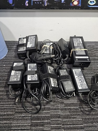 Restposten 10x Original HP Laptop 19V Ladegerät AC Adapter Netzteil Box 126
