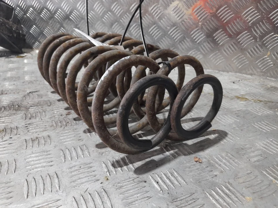 CHRYSLER PT CRUISER 2004-2008 COIL SPRINGS (PAIR) - Image 2 of 3