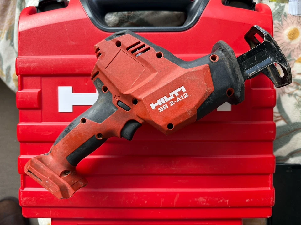 HILTI SR 2-A12 HAND HELD SAW - image 2 of 3