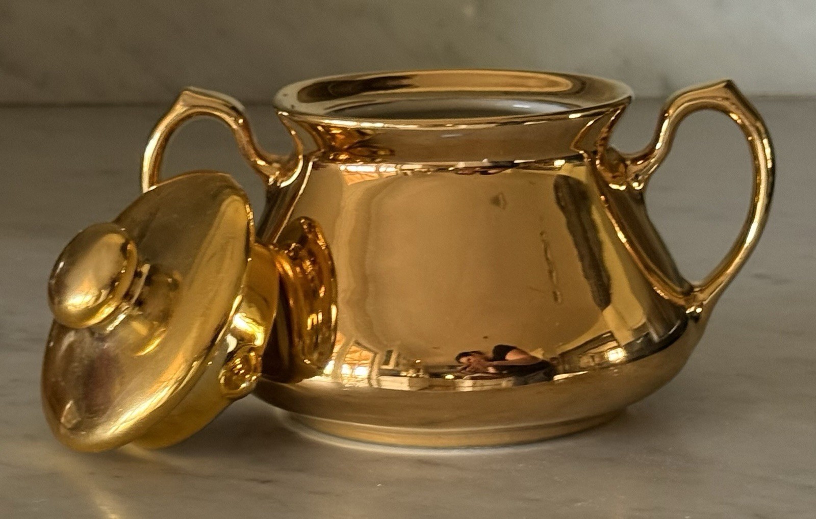 Vintage Collectible Hall China "Golden Glo" 22-Carat Gold Finish Sugar Bowl