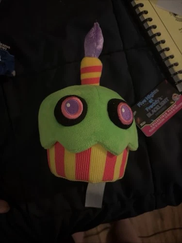 Funko Twisted wolf And Black lite Cupcake -