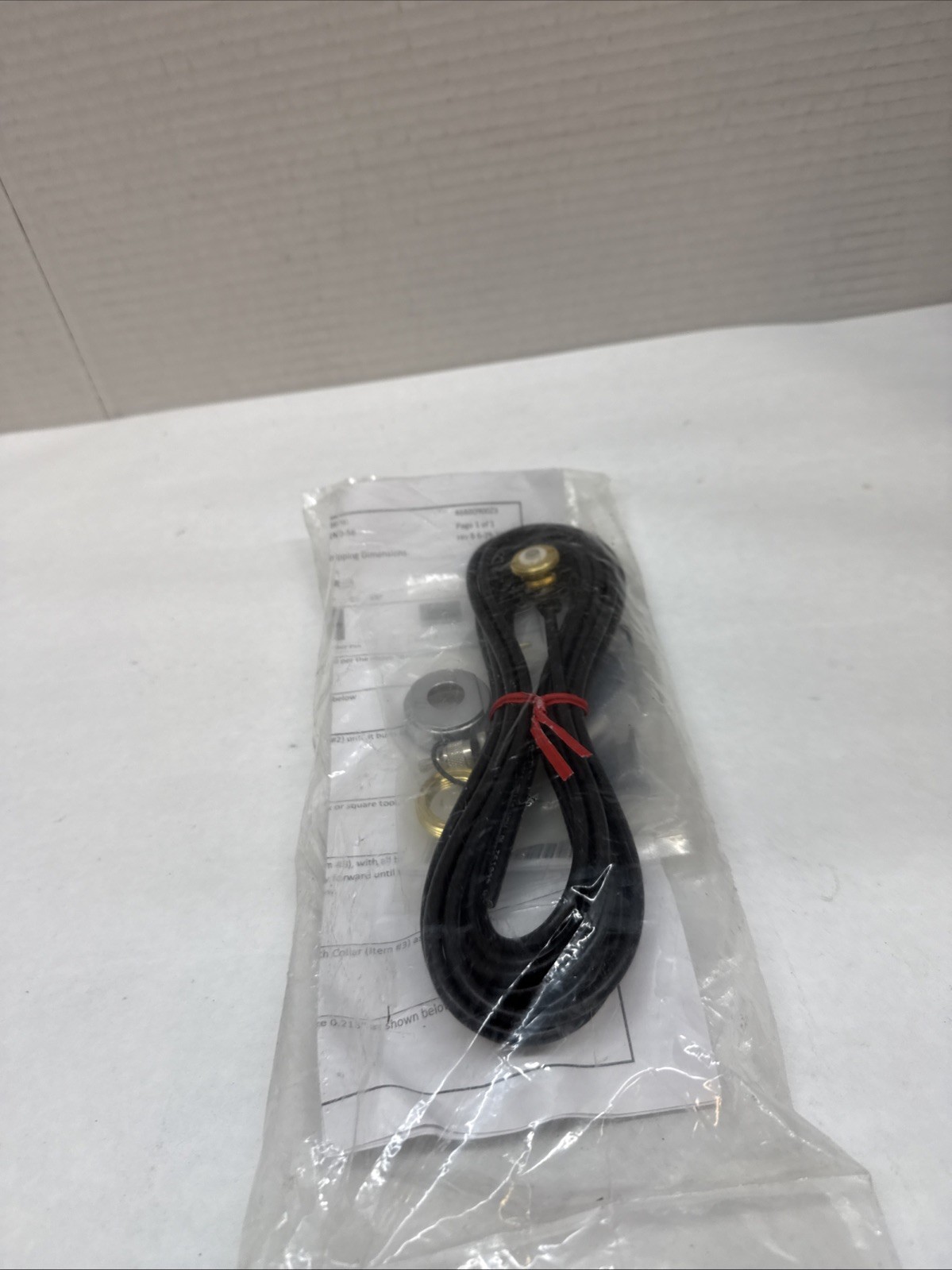 Motorola  806-870 Mhz Antenna Kit RRA4914B w/ Connector Mini UHF