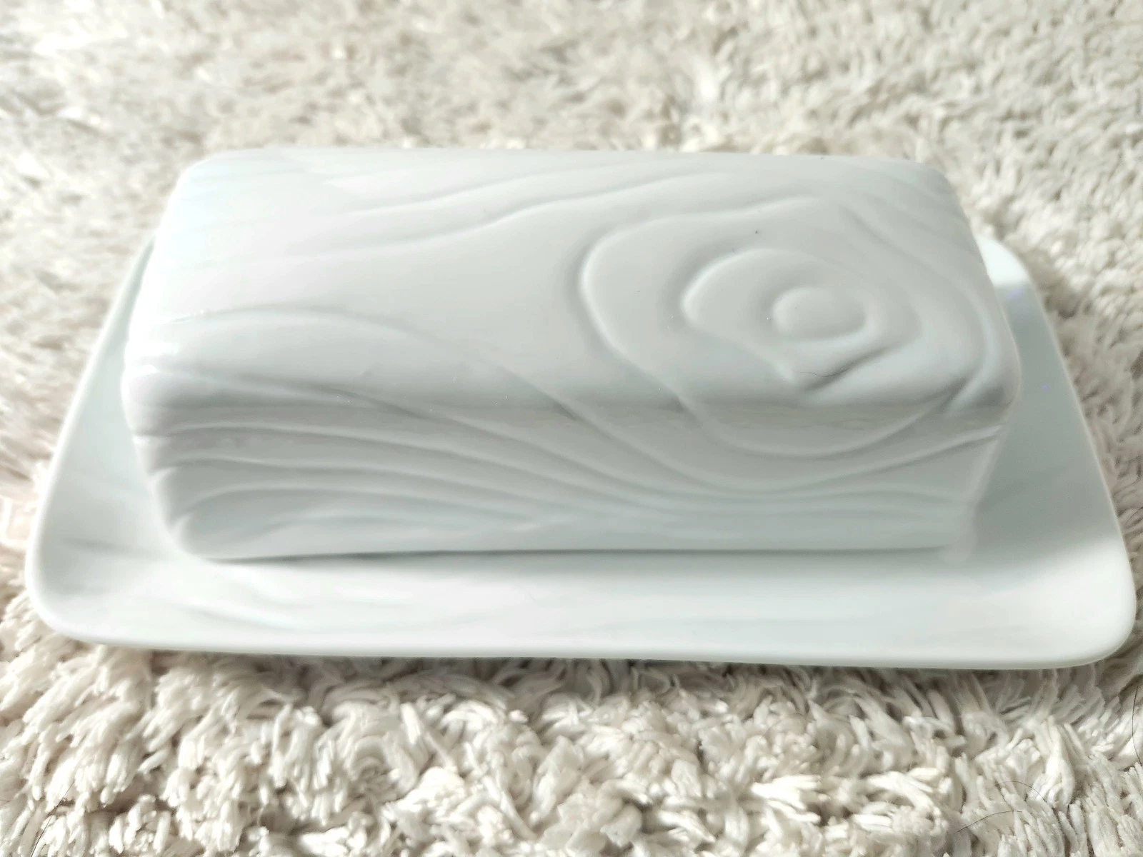 Classic Kitchen-eat Ceramic Butter Dish With Lid Wood Pattern Container White..