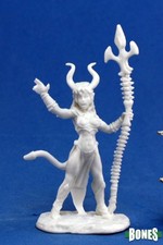 Reaper 77119 Sinessa, Hellborn Sorceress Bones Classic Plastic Miniature