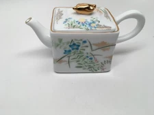VTG 1985 Franklin Mint Victoria Albert Museum KYOTO Porcelain Mini Teapot -MINT!