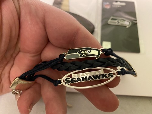 Seattle Seahawks pin luggage tag bracelet lot NFL - Picture 3 of 7