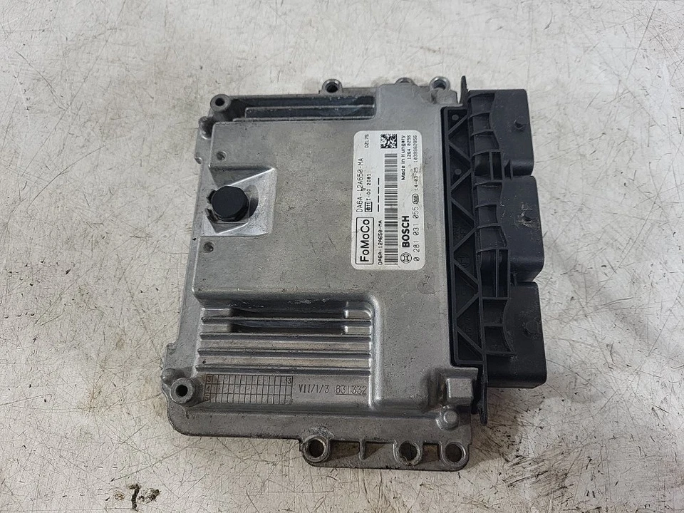 Ford Fiesta Mk7.5 TSCI 5 portas 2012-2017 Ecu (motor) UGJC DA6A-12A650-MA M83 - Imagem 4 de 4