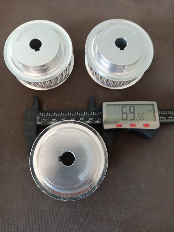 Timing Pulleys 8mm Pitch X 28 X 1/2"lot of.3