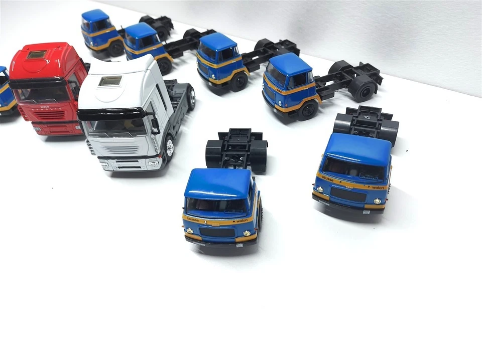 Lotto di 9 Camion Iveco Stralis e Unic MZ36 per Restauro o Ricambi - Scala 1/43 - Immagine 4 di 4