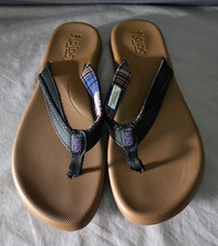 Flojos Flip Flops Women's Sz 6 Floral Island Beach Black Brown Sandals Worn Once
