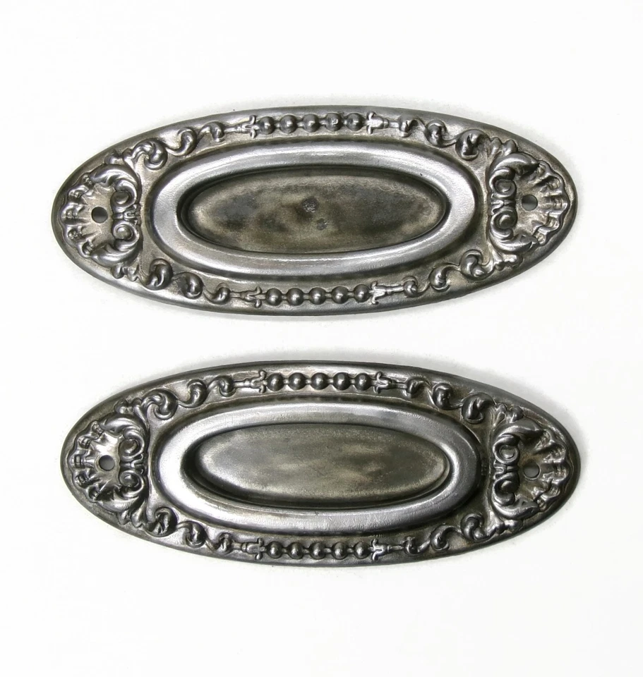 2 asas elevadoras de marco de ventana de hierro fundido ornamentadas antiguas victorianas Eastlake Foto 2 de 4