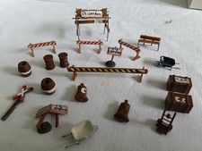 ref.510  - ho- 1/87 - JOUEF  - LOT ACCESSOIRES ( Brouettes, sacs, tonneaux ...)