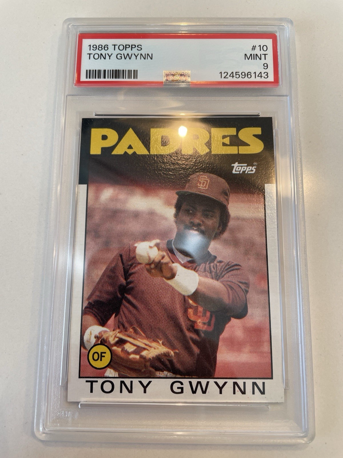 1986 TOPPS #10 TONY GWYNN PSA 9 MINT!!  Sharp Corners & Great Centering!!