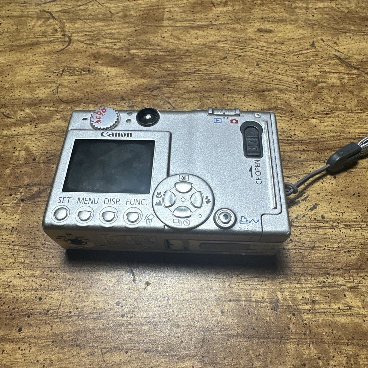 Canon PowerShot Digital ELPH S500 / Digital IXUS 500 5.0MP Canon PowerShot Digital ELPH S500 / Digital IXUS 500 5.0MP