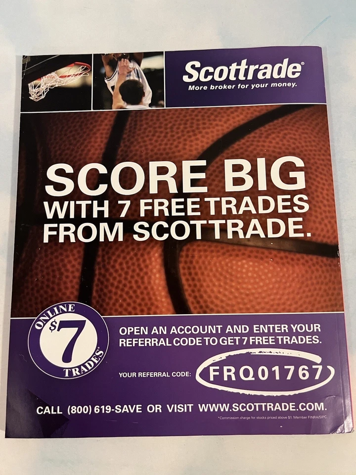 Revista Hoop enero/febrero 2009 Amare Stoudemire con póster de Tracy McGrady Foto 3 de 4