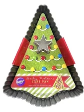 2012  Wilton Christmas Tree Tart Cookie Pan Fluted 10 " Tall x 8 x 1   1/4"