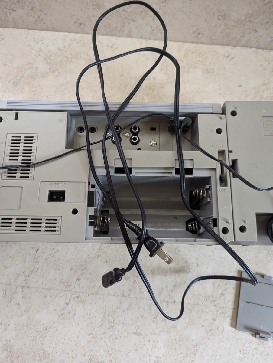 Toshiba RT-SX4 Vintage Boom Box Stereo *See condition* Tape deck