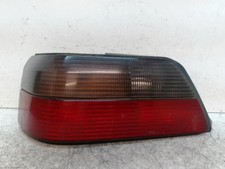 Feu arrière Peugeot 605