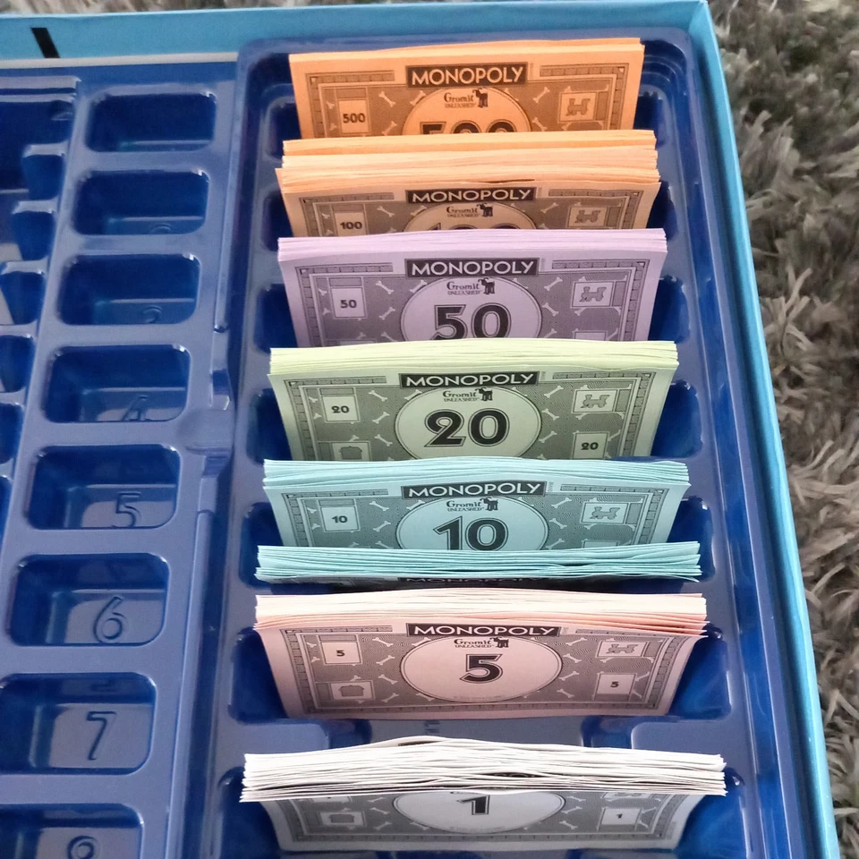 Monopoly Gromit Unleashed Board Game - Complete - Image 4 of 4