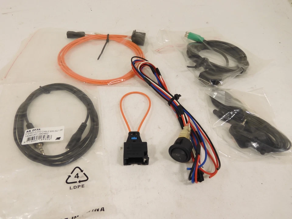 (1511) MOBRIDGE ABT2010 MOST iPOD MODULO DI INTEGRAZIONE BLUETOOTH - Immagine 4 di 4