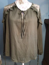 Blooming Jelly W-Large Army Green Chic Feminine NWT Trending Blouse