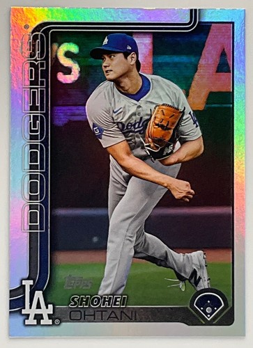 2025 Topps Shohei Ohtani Holo Foil #400 Los Angeles Dodgers