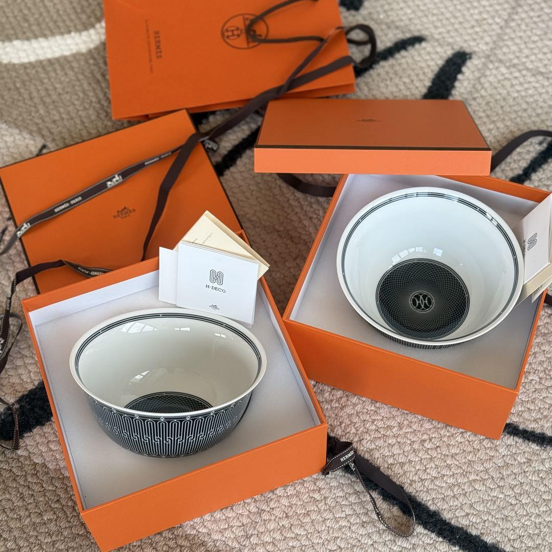 HERMES H Deco Ash Deco Bowl Set 2 Porcelain White Black 7.1 HERMES H Deco Ash Deco Bowl Set 2 Porcelain White Black 7.1