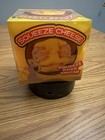 Giggle Zone Squeeze Cheese Tactile Squish Squeeze Toy Yellow Ages 17+ “Try Me” — photo 2