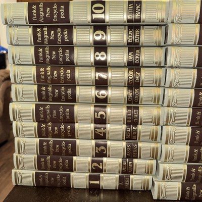 Vintage Funk and Wagnalls New Encyclopedia Complete Set 1-28 A-Z