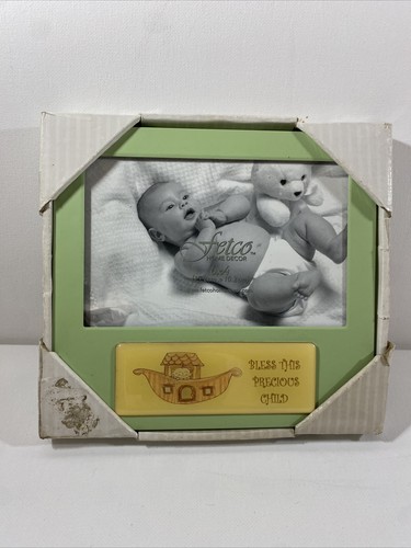 FETCO Home Decor 6 x 4” Bless This Child Frame, Preowned. W/ Box. - Picture 6 of 7