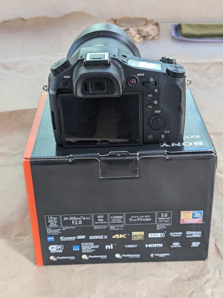 Sony Cyber-shot DSC-RX10 II 20.2MP DSC-RX10M2 Digital Camera - Black - Image 3 of 4