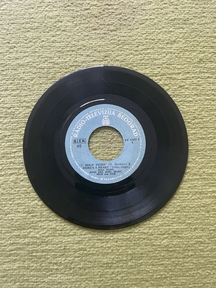 Dave Dee, Dozy, Beaky, Mick And Tich – Hold Tight EP 53257 F 7“ Single Record - Bild 4 von 4