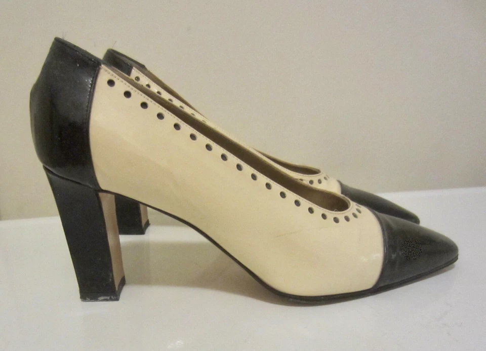 Zapatos de salón vintage Yves Saint Laurent para mujer 7 M cuero negro/marfil ITALIA Foto 3 de 4