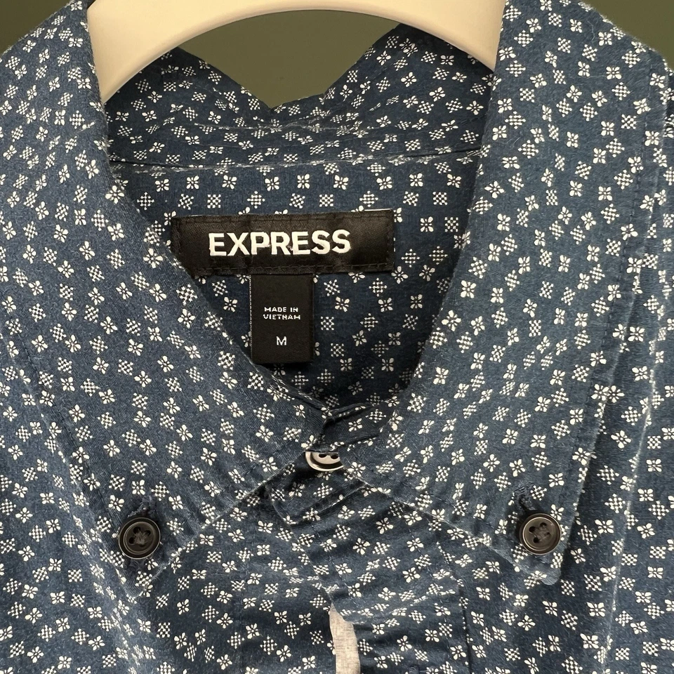Express Men's Long Sleeved Blue Paisley Print Dress Shirt - Medium Foto 3 de 4