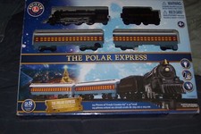 THE POLAR EXPESS LIONEL TRAIN SET - PRE-OWNED LOCAL PICKUP ONLY  BATT. OPER