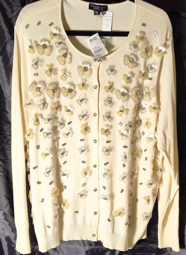 Quacker Factory - White with floral design, with rhinestones