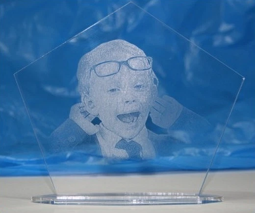 TECHNOLOGS“ Geschenk Fotogravur Aufsteller / auf Acrylglas individuell dein Foto Kinder