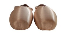 Women s Capezio Aria 121 Pink Satin Pointe Shoes Size 7M, 3, .5 Ballet Slippers