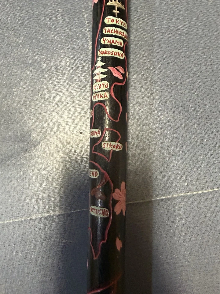 Bastón bastón de billar oculto vintage tallado a mano de madera y latón 2 piezas Japón Foto 3 de 4