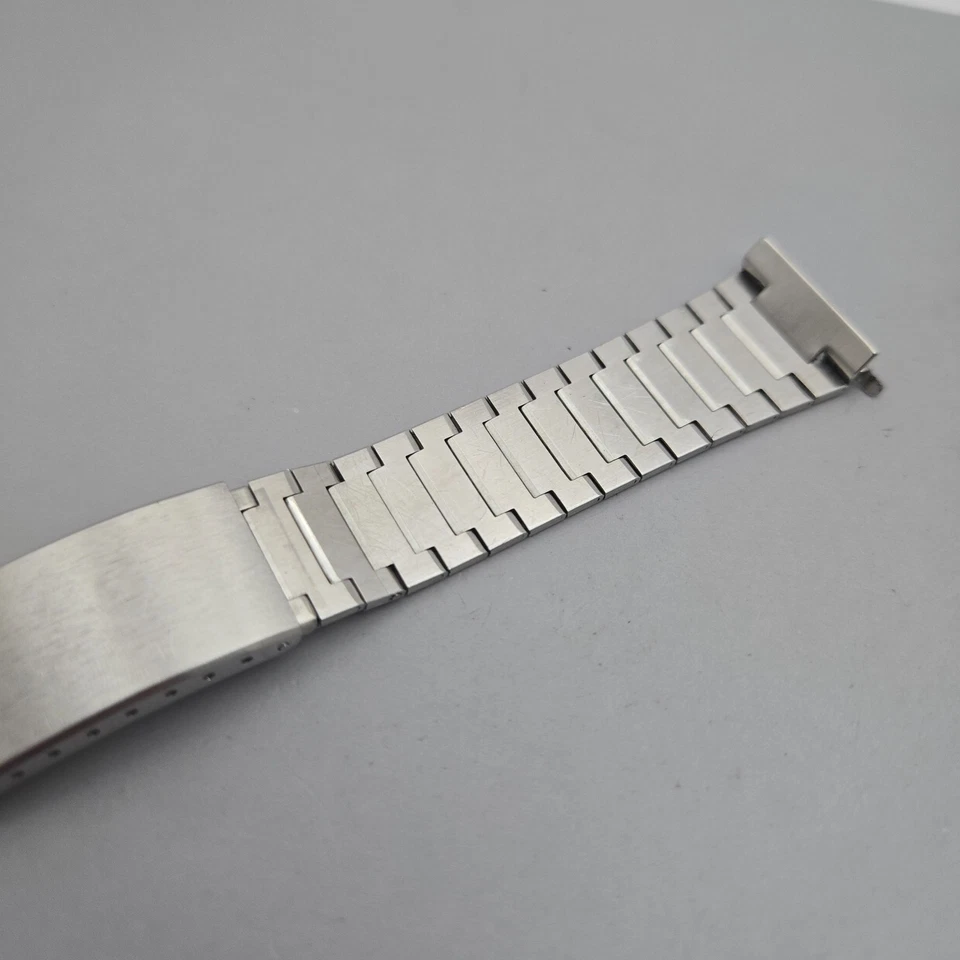 Correa/pulsera de reloj BULOVA VINTAGE acero inoxidable 19 mm años 70 Foto 2 de 4