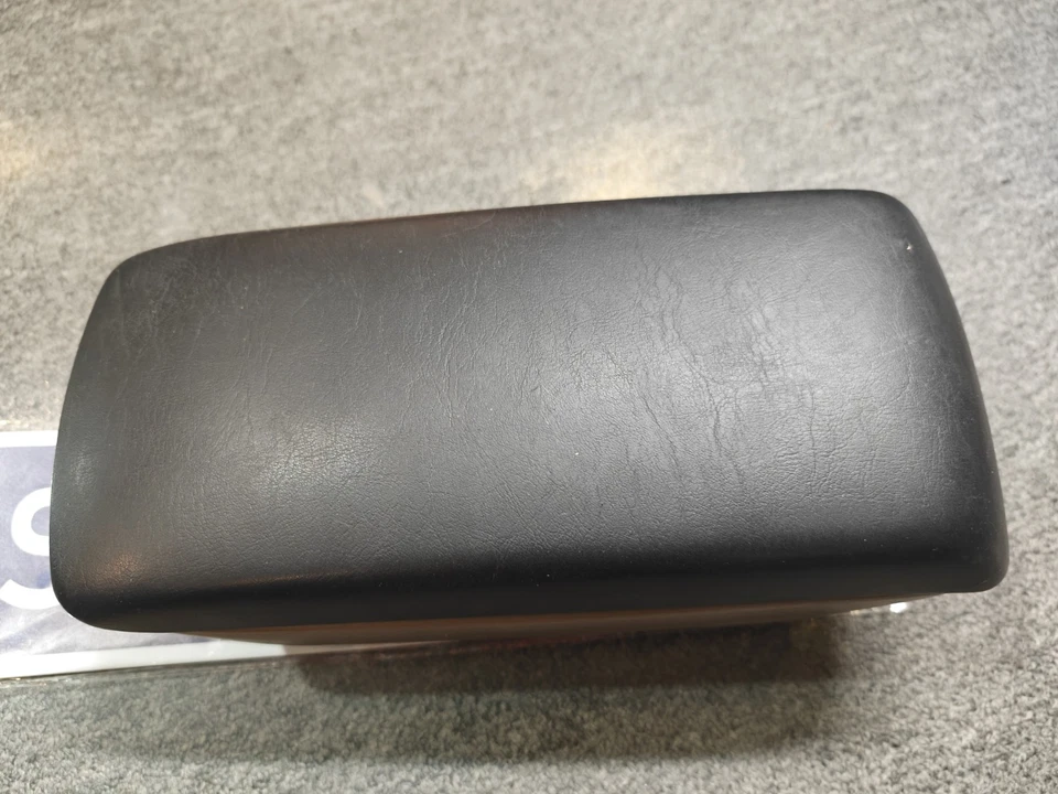 Subaru Forester 1998-2002 reposabrazos extendido consola bronceada reposabrazos completo Foto 2 de 4