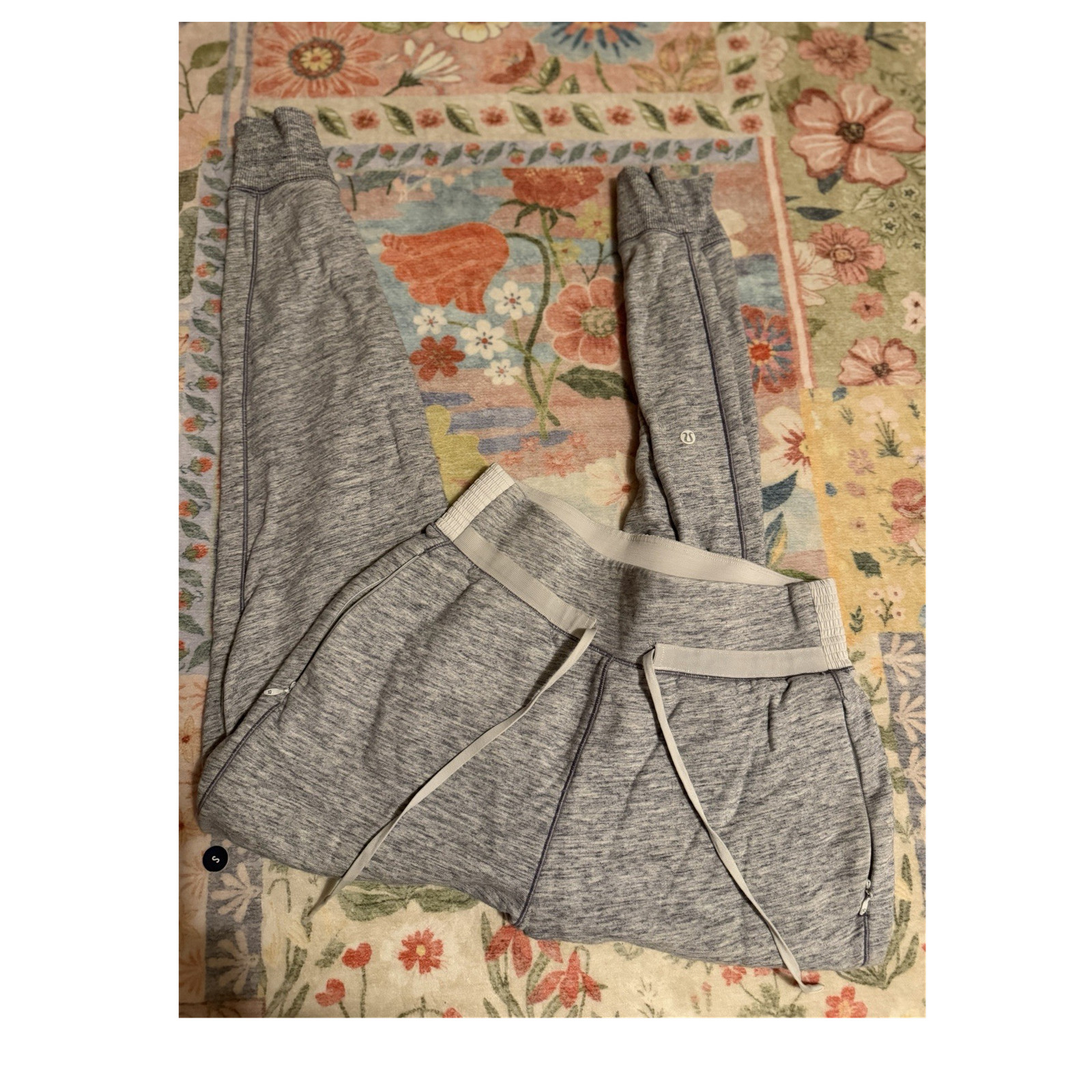 Lululemon Gray Jogger Pants Drawstring Women's Size 6 Stretch Pockets