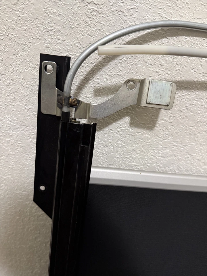 W222 14-20 Mercedes S Class Rear Pano Sunroof Frame & Roller Blind Shade  - Image 3 of 4