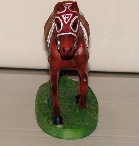 SEABISCUIT "A National Treasure" A Commemoration" Hartland Figurine - Picture 2 of 9