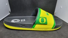 Nike  Mens Oregon Ducks 2024 Off-Court Slide Sandals FN4310-700 Yellow Green